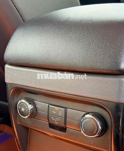 Ford Everest 2017 Số sàn Bạc 7 chỗ Dầu