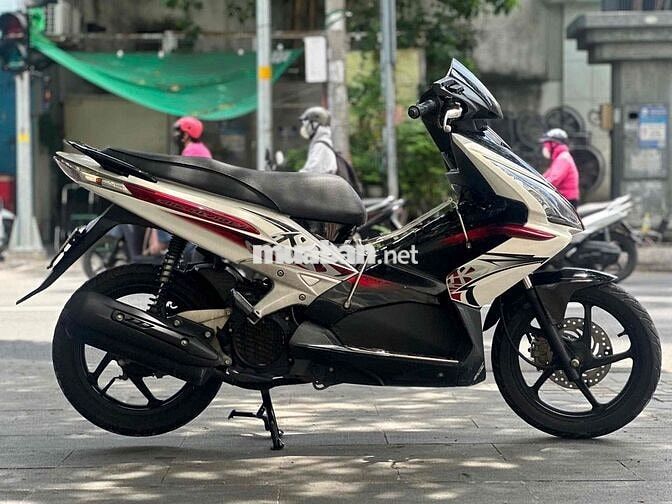 Honda Air Blade thái đời 2011 Trắng đen 38000 km