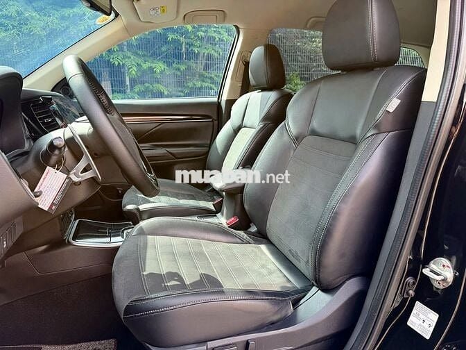 Mitsubishi Outlander CVT 2023 50.272 km