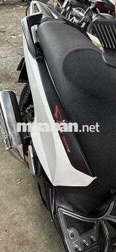 Honda SH125i Trắng Đen Nhập khẩu
