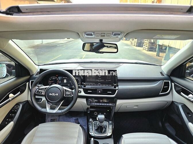 KIA Seltos Premium 2022 Trắng 60.000 km