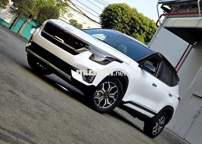 KIA Seltos Premium 2022 Trắng 60.000 km