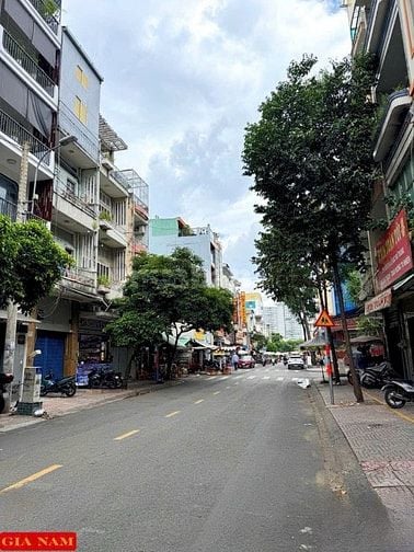 BÁN NHÀ MẶT TIỀN KINH DOANH :  50 NHIÊU TÂM - P. 5 - Q. 5- TPHCM