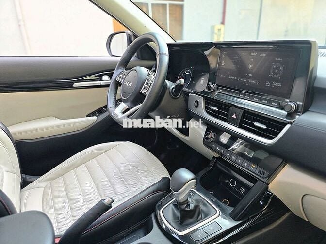 KIA Seltos Premium 2022 Trắng 60.000 km