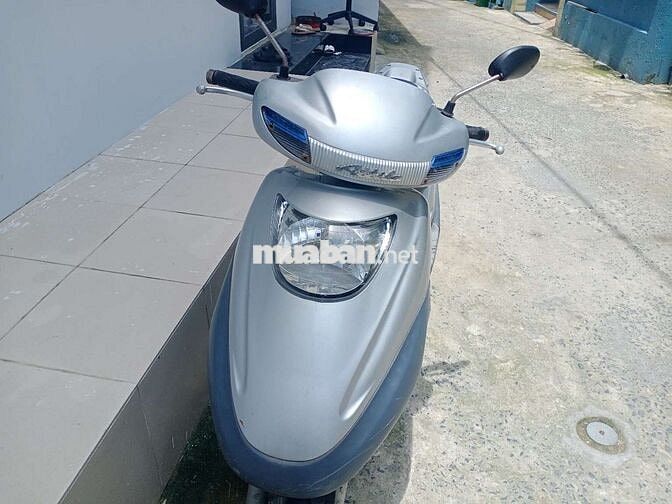 Suzuki Avenis Bạc 51-M3 3979