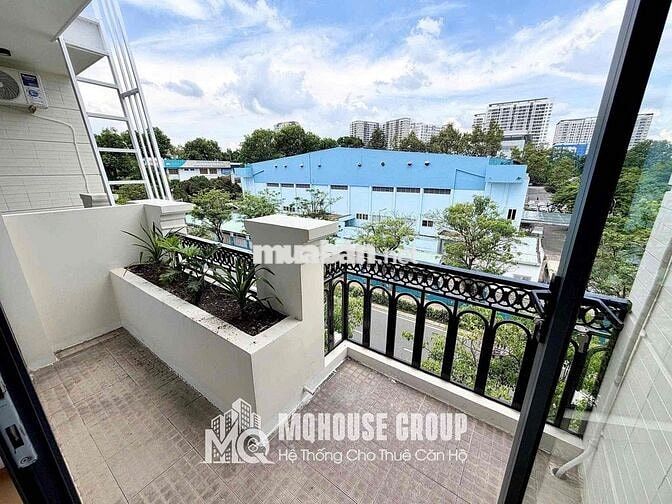 Căn hộ 1 phòng ngủ full nội thất ban công đường Trần Hưng Đạo quận 5