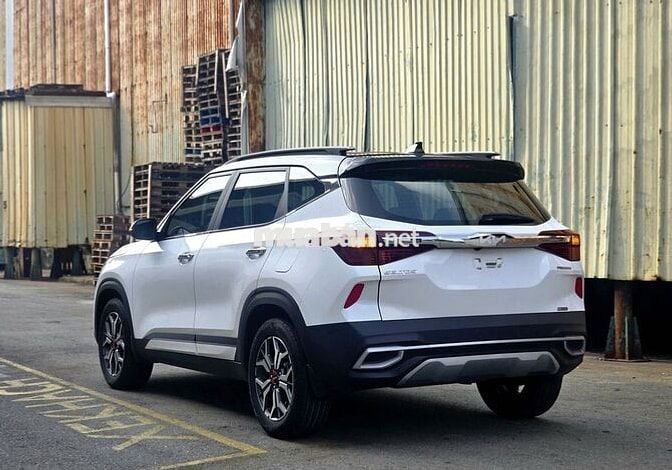 KIA Seltos Premium 2022 Trắng 60.000 km