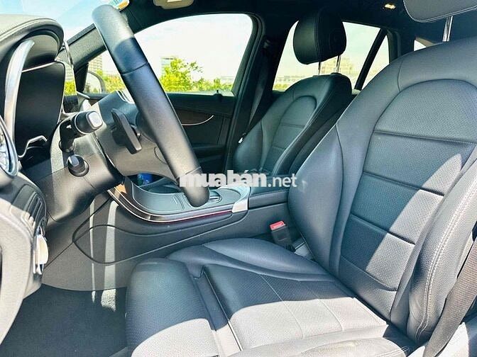Mercedes GLC200 4Matic V1 2022 Lướt 45.000 km