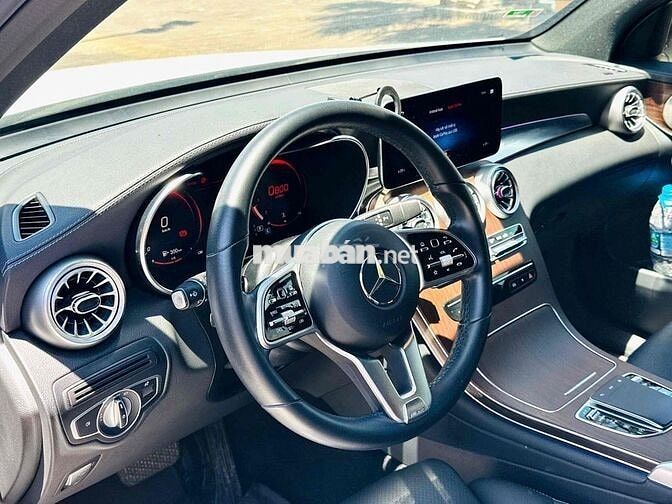 Mercedes GLC200 4Matic V1 2022 Lướt 45.000 km