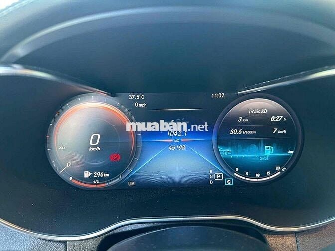 Mercedes GLC200 4Matic V1 2022 Lướt 45.000 km