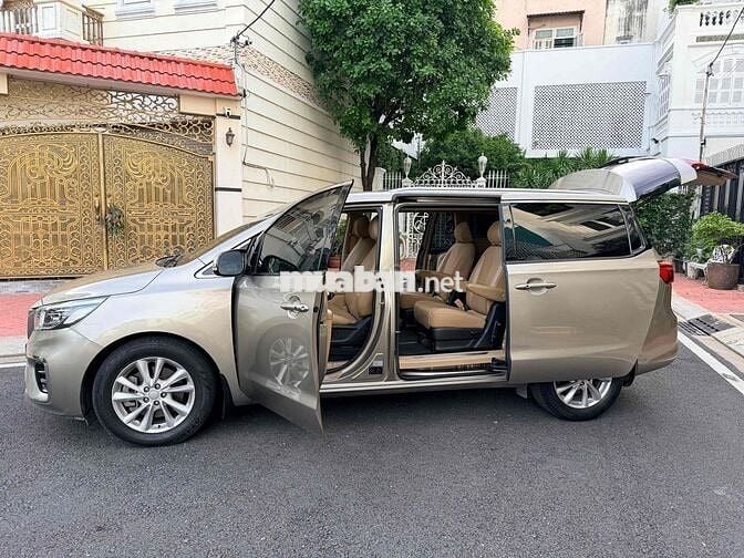 Kia Sedona 2.2D máy dầu Full option sx 2019