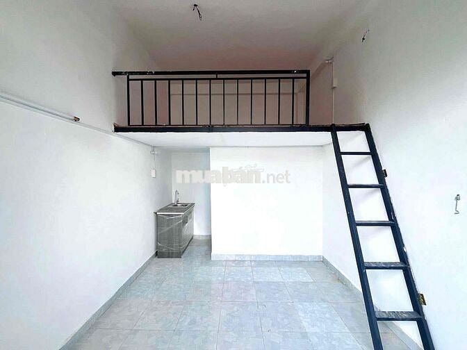 khai trương phòng gác ban công và cửa sổ new , Chợ Lớn Q6 gần Bình Phu
