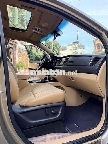 Kia Sedona 2.2D máy dầu Full option sx 2019