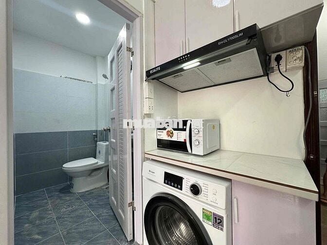 Cho thuê căn hộ full nội thất ngay Thành Thái quận 10 gần DH Huflit