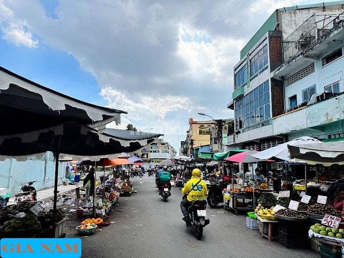 BÁN NHÀ MẶT TIỀN KINH DOANH CHỢ : 83 TRANG TỬ - P. 14 - Q. 5- TPHCM