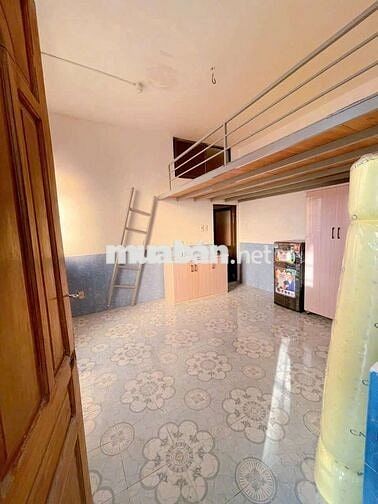 Ảnh Thật,CHO THÊ PHÒNG TO , BAN CÔNG,GÁC LỮNG, TOLET RIÊNG, BẾP RIÊNG