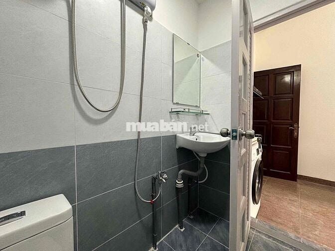 Cho thuê căn hộ full nội thất ngay Thành Thái quận 10 gần DH Huflit