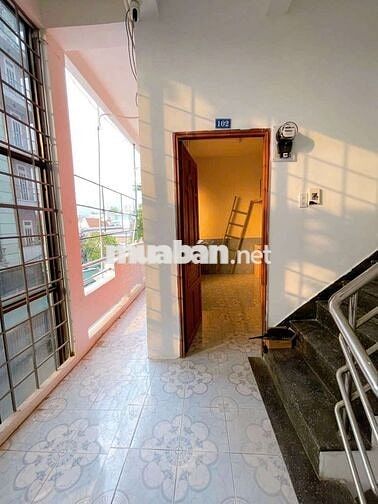Ảnh Thật,CHO THÊ PHÒNG TO , BAN CÔNG,GÁC LỮNG, TOLET RIÊNG, BẾP RIÊNG