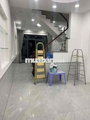 Cho thuê nhà 3 lầu mới hẻm xe tải gần cầu Trường Thọ, Thủ Đức