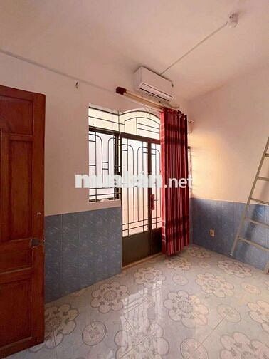 Ảnh Thật,CHO THÊ PHÒNG TO , BAN CÔNG,GÁC LỮNG, TOLET RIÊNG, BẾP RIÊNG