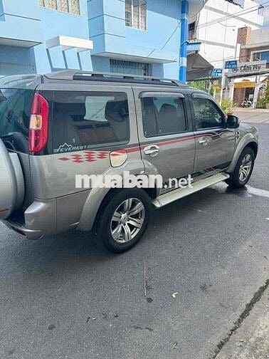 Ford Everest Limited 2012 Xám