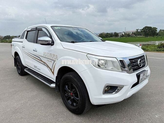 Nissan Navara EL 2017 Trắng