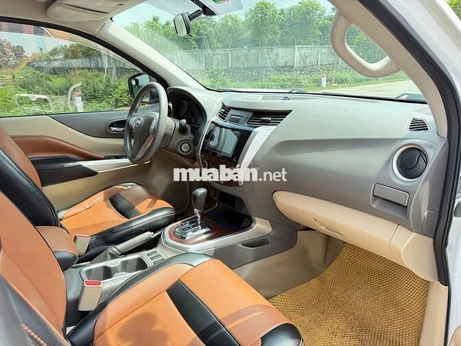 Nissan Navara EL 2017 Trắng