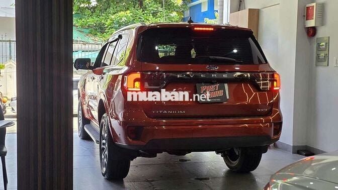 Ford Everest 2022 Titanium 4WD 2.0L Turbo,màu cam