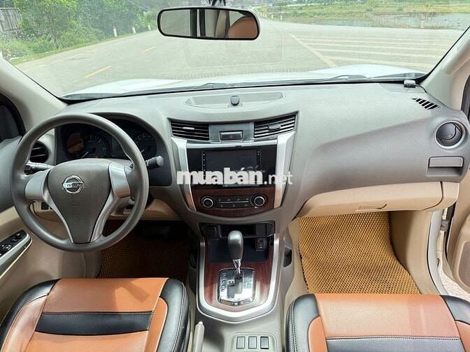 Nissan Navara EL 2017 Trắng