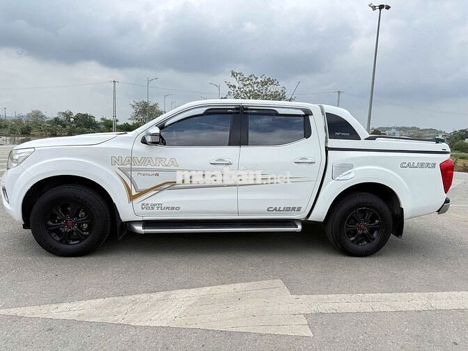 Nissan Navara EL 2017 Trắng