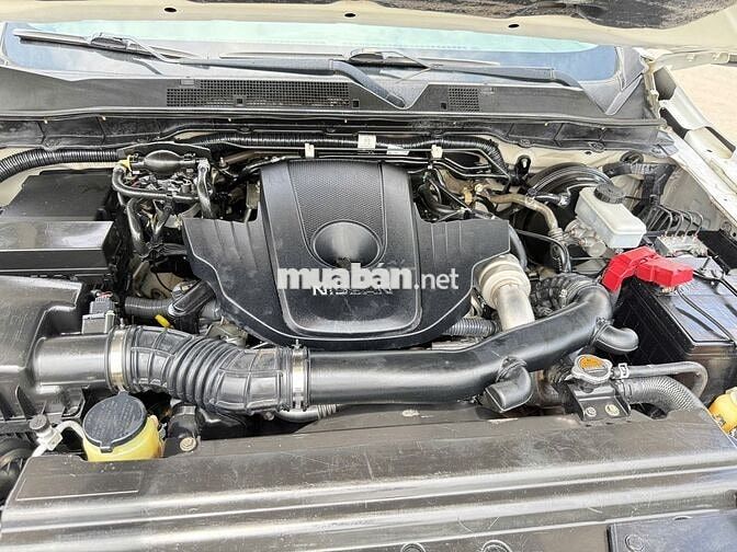 Nissan Navara EL 2017 Trắng