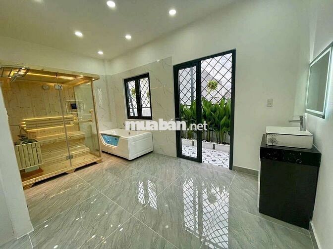 Siêu Phẩm 4,7m x 22m. 5 Tầng Thang Máy Đường Nguyễn Văn Quá. Ngay Chợ 