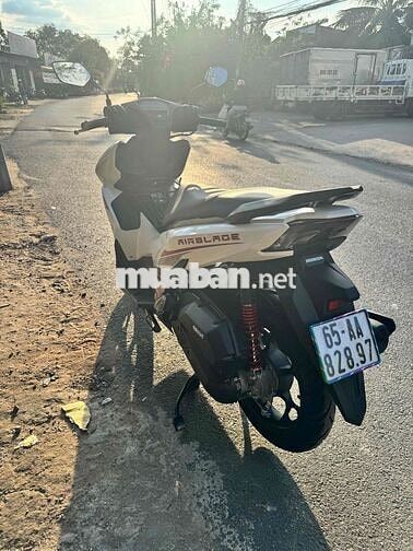 Honda Air Blade 160 2025 Trắng đỏ 583km