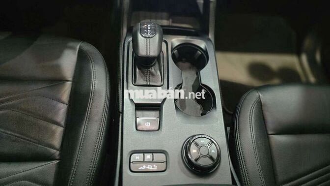 Ford Everest 2022 Titanium 4WD 2.0L Turbo,màu cam