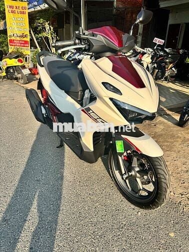 Honda Air Blade 160 2025 Trắng đỏ 583km