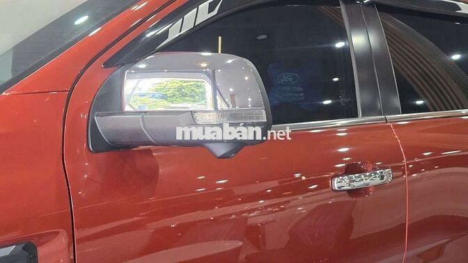 Ford Everest 2022 Titanium 4WD 2.0L Turbo,màu cam