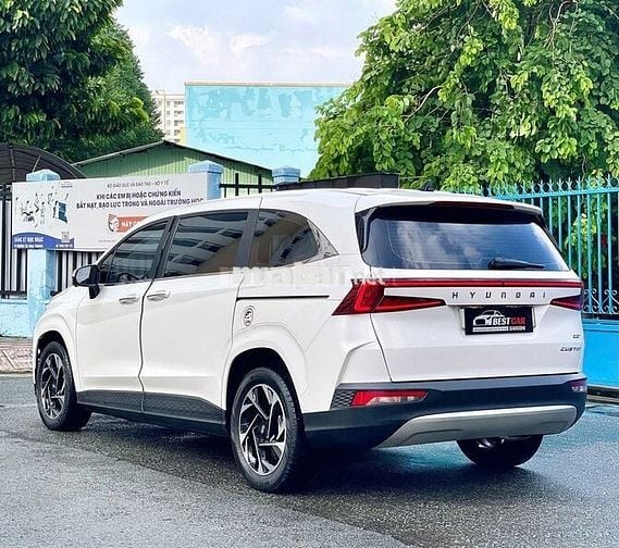 Hyundai Custin 2023 2.0AT 7 chỗ Trắng