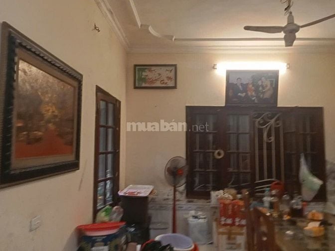 Cho thuê nhà ngõ 89 ngách 38, số nhà 58 Lạc Long Quân, Phường Nghĩa Đô