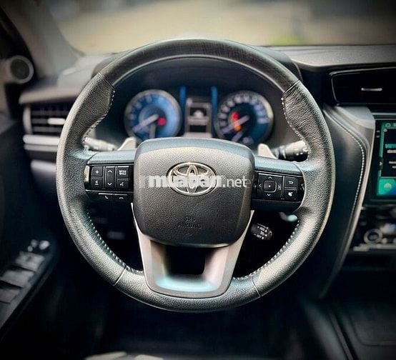 Toyota Fortuner 2020 Đồng ánh kim 66k km