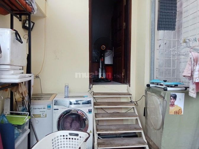 Cho thuê nhà ngõ 89 ngách 38, số nhà 58 Lạc Long Quân, Phường Nghĩa Đô