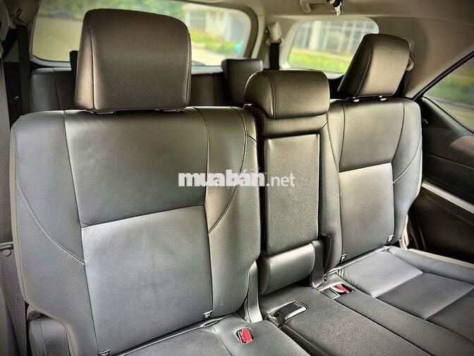 Toyota Fortuner 2020 Đồng ánh kim 66k km