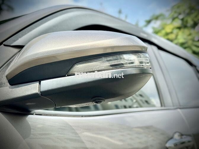 Toyota Fortuner 2020 Đồng ánh kim 66k km