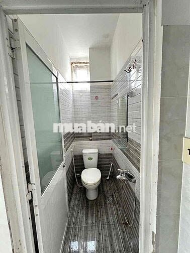 DUPLEX CỬA SỔ TO FULL NỘI THẤT THUẬN TIỆN ĐI CÁC QUẬN TRUNG TÂM