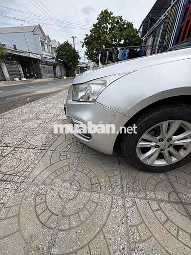 Chevrolet Cruze LT 2017 Số sàn 74000 km Bạc