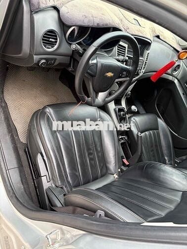 Chevrolet Cruze LT 2017 Số sàn 74000 km Bạc