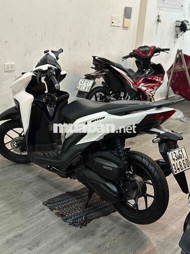 Vario 125 úp khoá ga trắng ánh kim nợ xấu trả 11tr