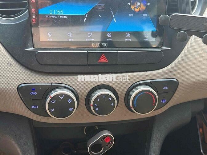 Hyundai I10 Sedan 2018 Trắng Sàn 5 chỗ