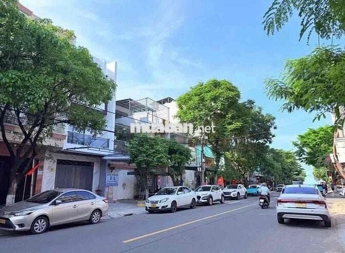cần bán đất mặt tiền đường 10m5 trục thông biển