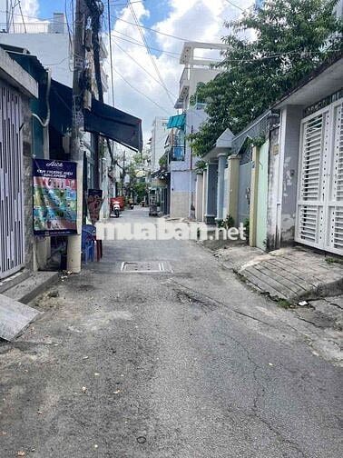 Nhà đẹp rộng rãi thích hợp kinh doanh, D8, p16, Gv