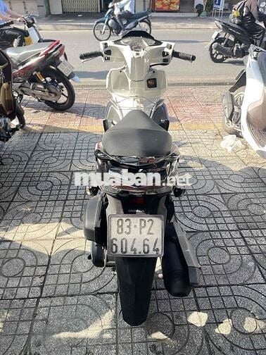 Honda Air Blade 125 2016 Trắng đen